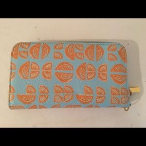 Blue wallet with Oranges